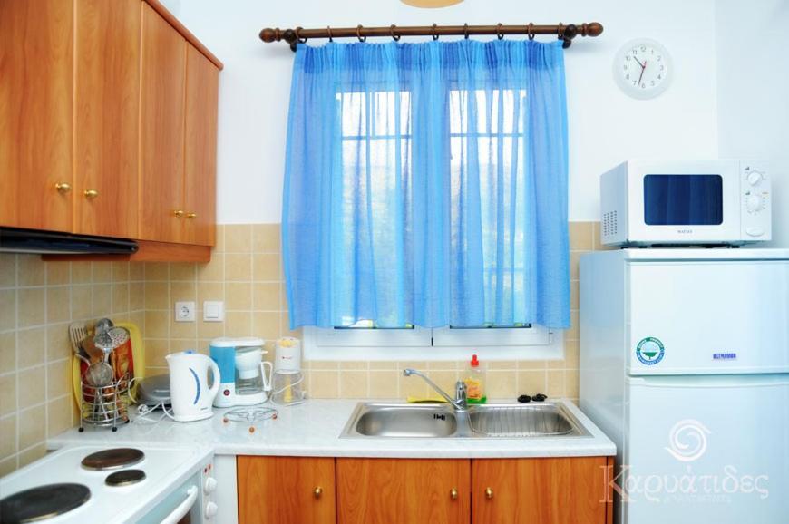 Karyatides Apartments Kariá エクステリア 写真